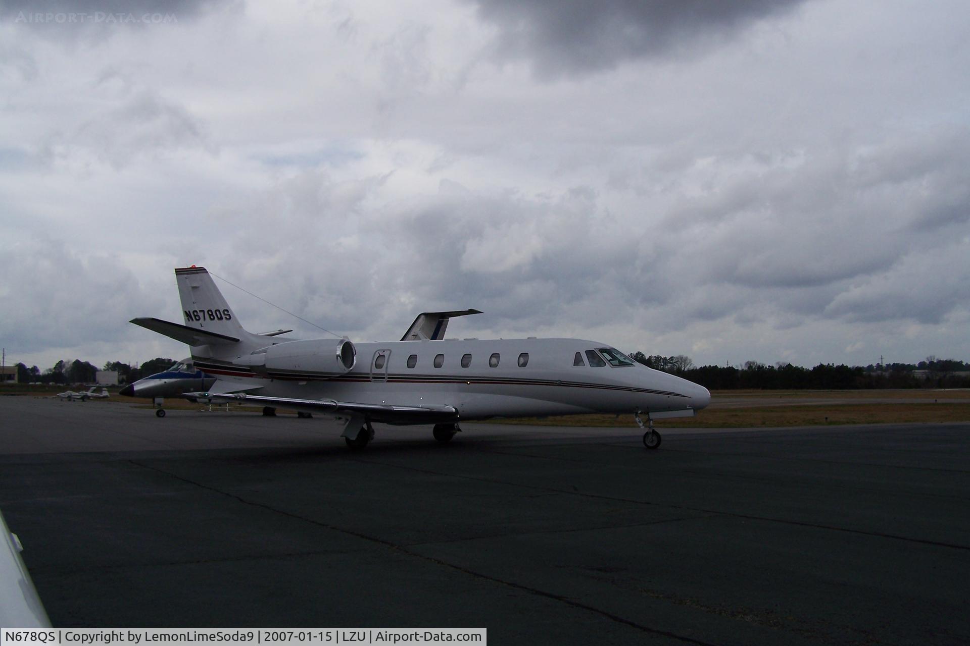 N678QS, 2006 Cessna 560XL Citation Excel C/N 560-5616, This was taken what I was at LZU
