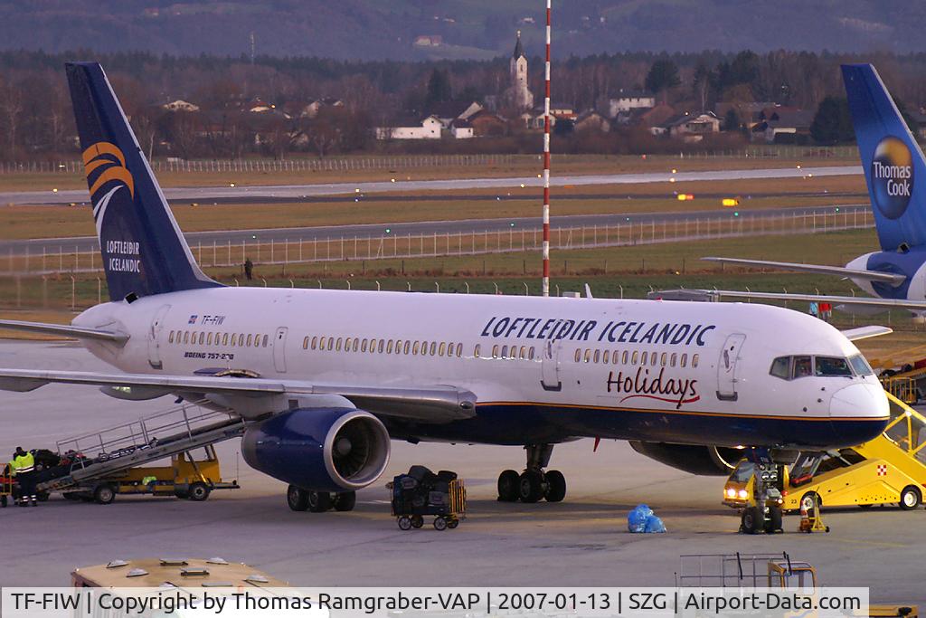 TF-FIW, 1990 Boeing 757-27B/ER C/N 24838, Loftleidir Icelandic B757-200