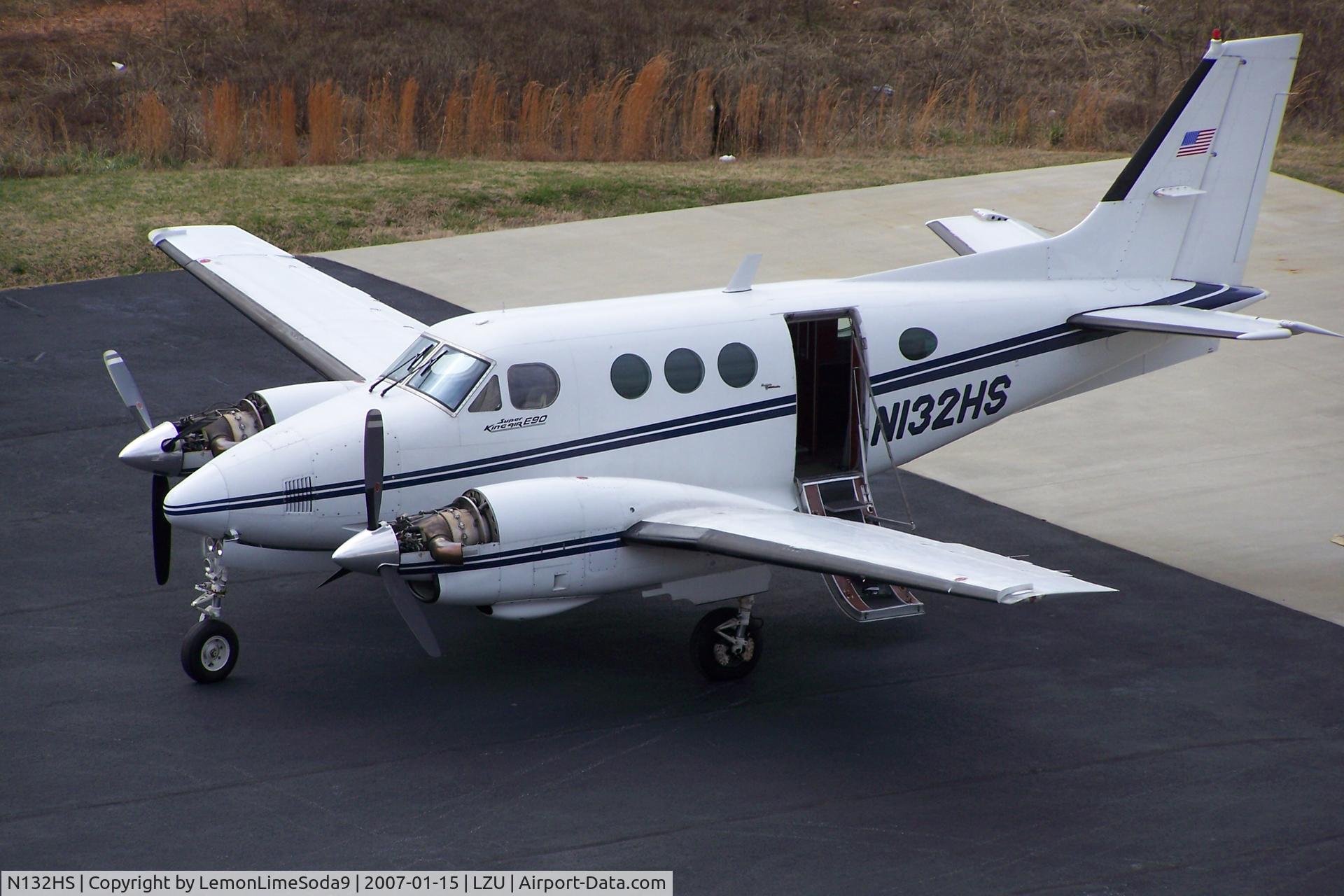N132HS, 1972 Beech E90 King Air C/N LW-8, This was taken what I was at LZU