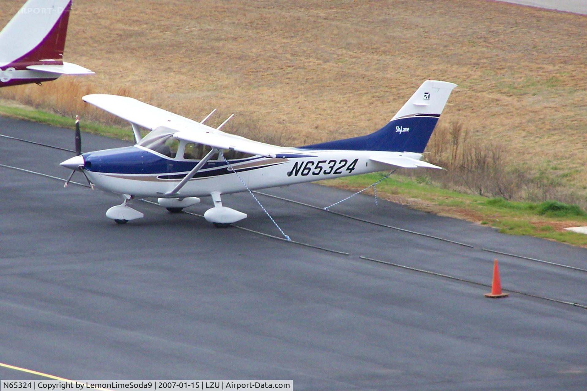 N65324, 2004 Cessna 182T Skylane C/N 18281421, This was taken what I was at LZU