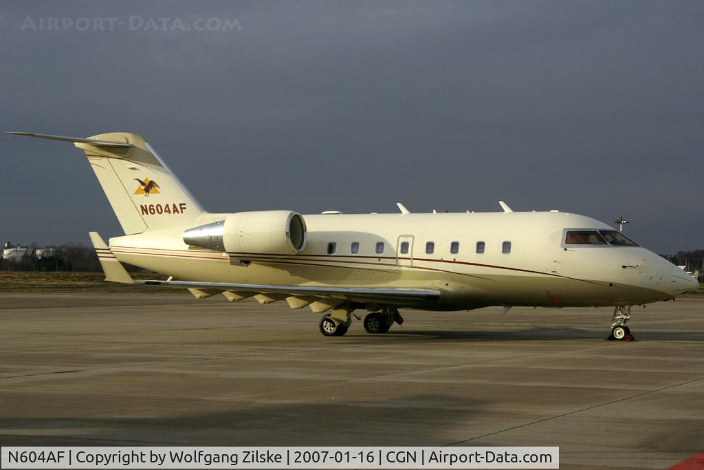 N604AF, 2000 Bombardier Challenger 604 (CL-600-2B16) C/N 5444, visitor