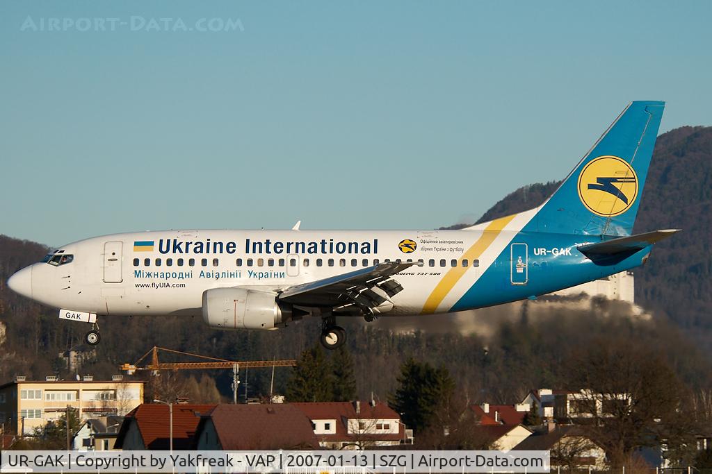 UR-GAK, 1992 Boeing 737-5Y0 C/N 26075, Ukraine International Boeing 737-500