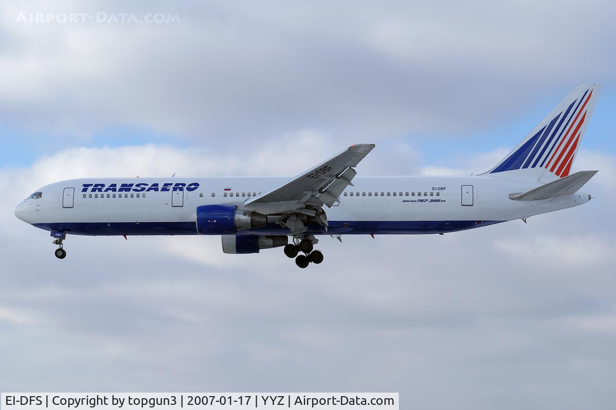 EI-DFS, 1991 Boeing 767-33A C/N 25346, Short final for RWY23.