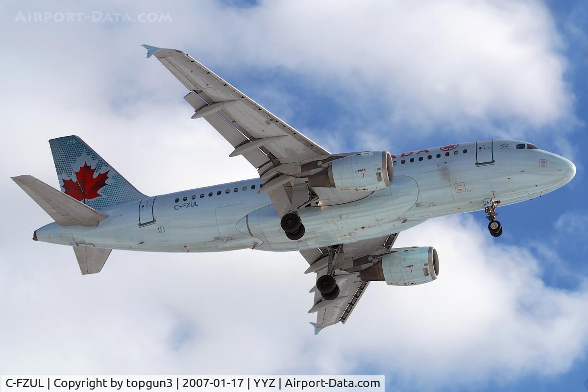 C-FZUL, 1997 Airbus A319-114 C/N 721, Short final for RWY24L.