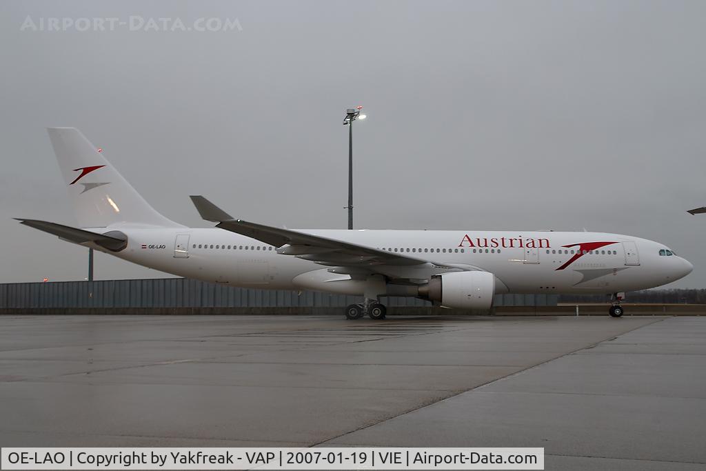 OE-LAO, 2000 Airbus A330-223 C/N 181, Austrian Airlines Airbus A330-200