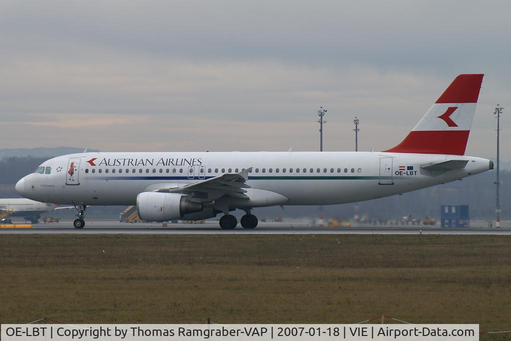 OE-LBT, 2000 Airbus A320-214 C/N 1387, Austrian Airlines Airbus A320 (still in old colors)