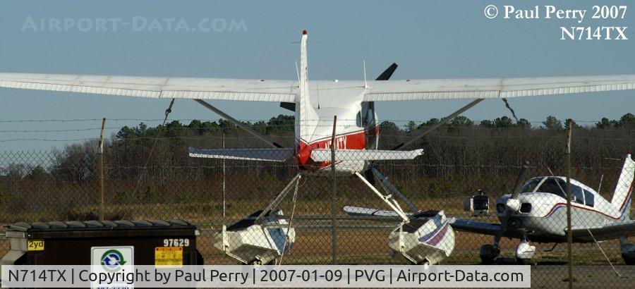 N714TX, 1984 Cessna A185F Skywagon 185 C/N 18504423, You don't always expect to see a floatplane on dry land