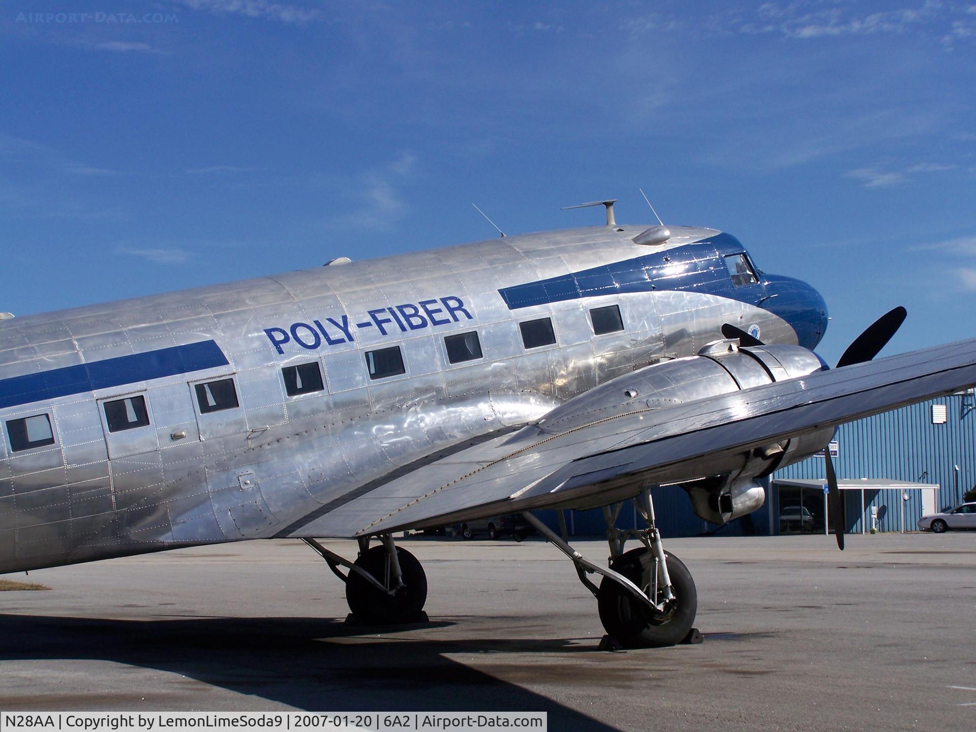 N28AA, 1940 Douglas DC-3A C/N 2239, This was taken during a quick stop to the Griffin Spalding Airport.