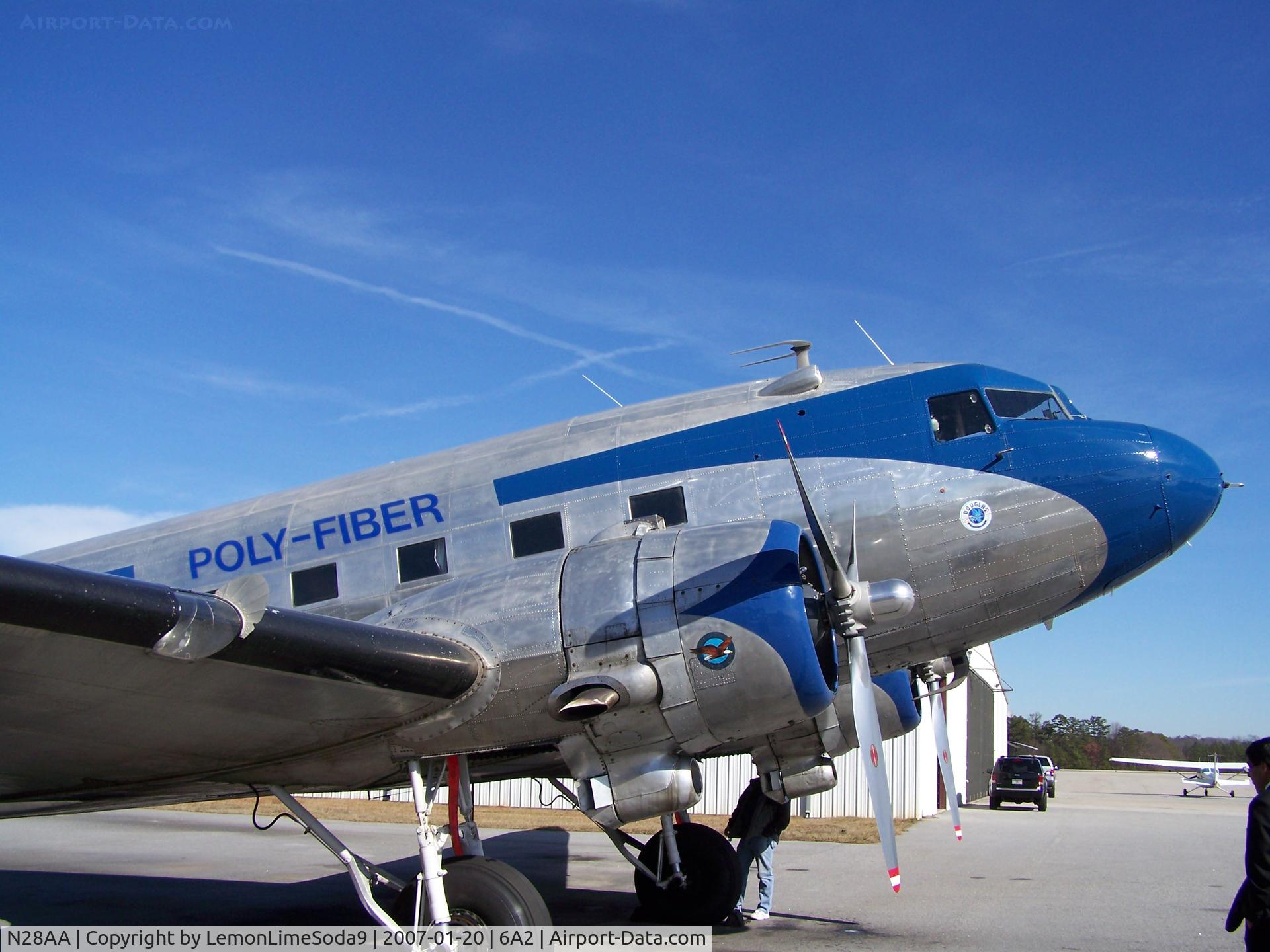 N28AA, 1940 Douglas DC-3A C/N 2239, This was taken during a quick stop to the Griffin Spalding Airport.