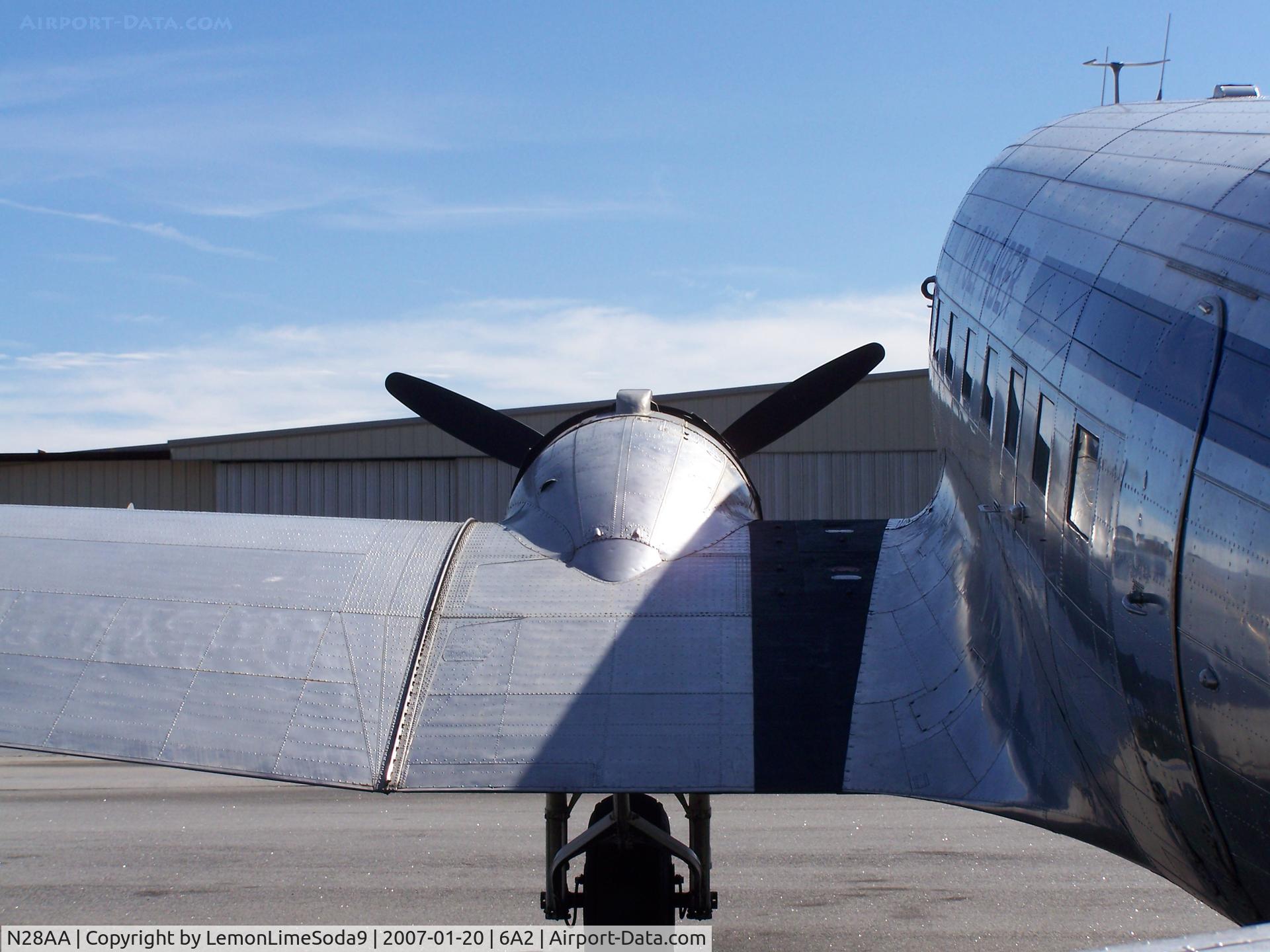 N28AA, 1940 Douglas DC-3A C/N 2239, This was taken during a quick stop to the Griffin Spalding Airport.