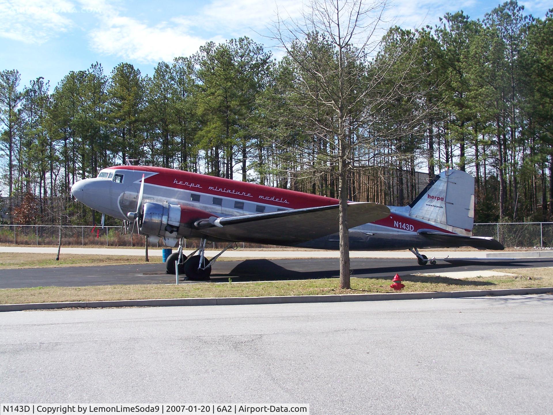 N143D, 1938 Douglas DC-3A-S4C4G C/N 2054, This was taken during a quick stop to the Griffin Spalding Airport.