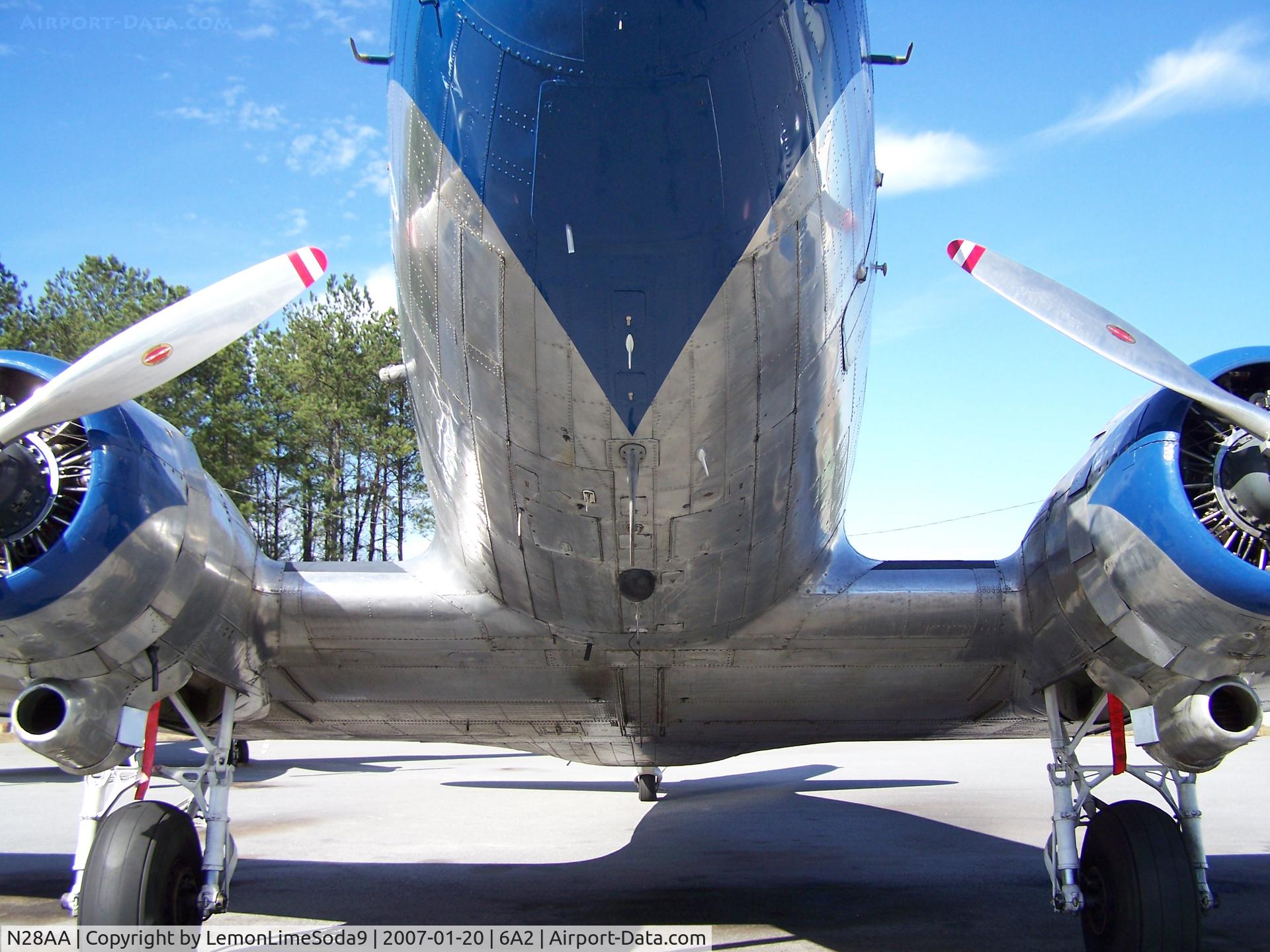 N28AA, 1940 Douglas DC-3A C/N 2239, This was taken during a quick stop to the Griffin Spalding Airport.