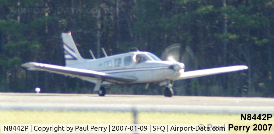 N8442P, 1981 Piper PA-32R-301 C/N 32R-8113119, Down from Jersey so it seems