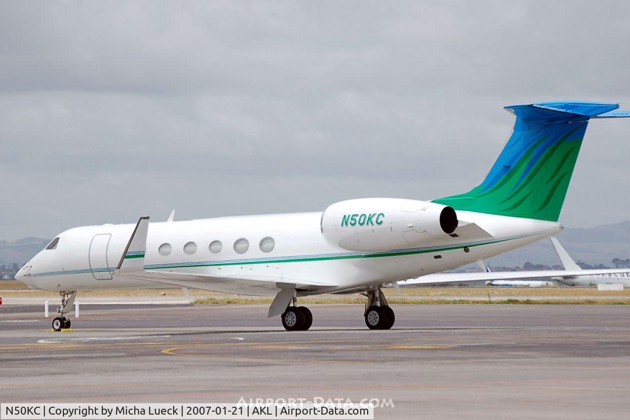 N50KC, 2001 Gulfstream Aerospace G-V C/N 659, Parked in Auckland