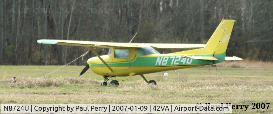N8724U, 1976 Cessna 150M C/N 15077974, Colorful banner bird, seen at some other airshows, as well as PVG