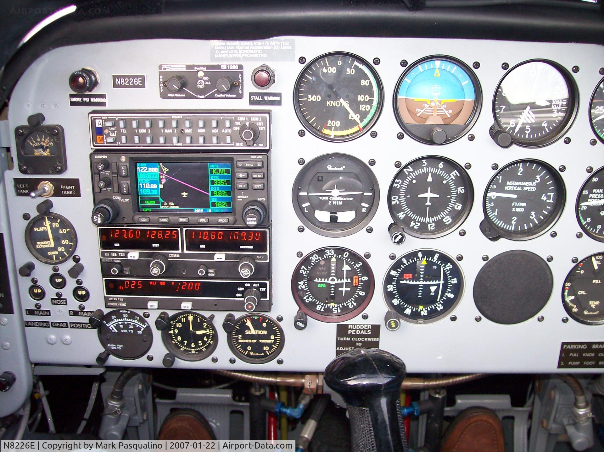 N8226E, 1957 Beech D-45 Mentor C/N BG-379, Beech T-34B