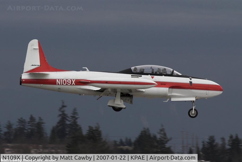 N109X, 1954 Canadair CT-133 Silver Star 3 (CL-30) C/N T33-298, Touch and go at Paine Field