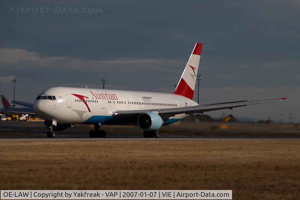 OE-LAW, 1992 Boeing 767-3Z9/ER C/N 26417, Austrian Airlines Boeing 767-300