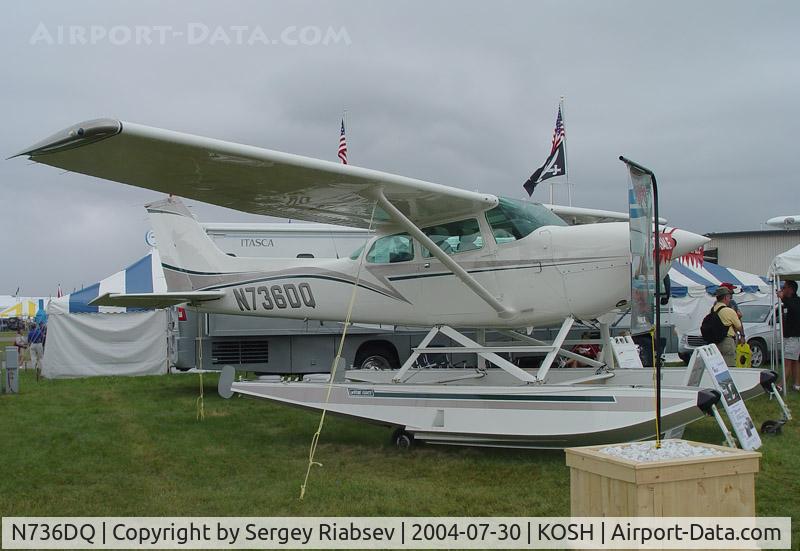 N736DQ, 1977 Cessna R172K Hawk XP C/N R1722448, EAA AirVenture 2004