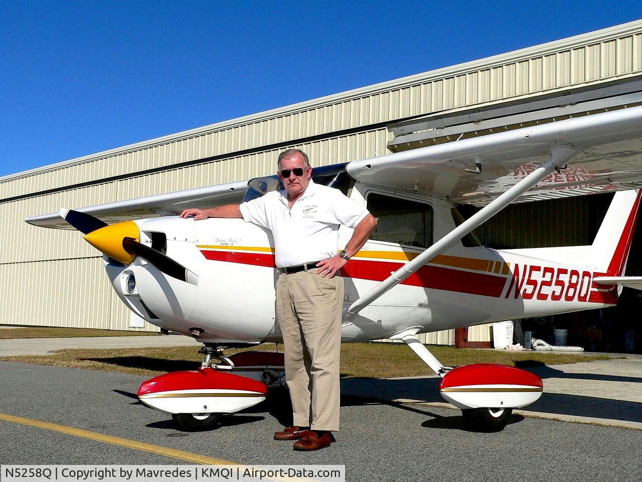 N5258Q, 1972 Cessna 150L C/N 15073158, Getting ready to roll out for a day of flying in the Outer Banks of North Carolina