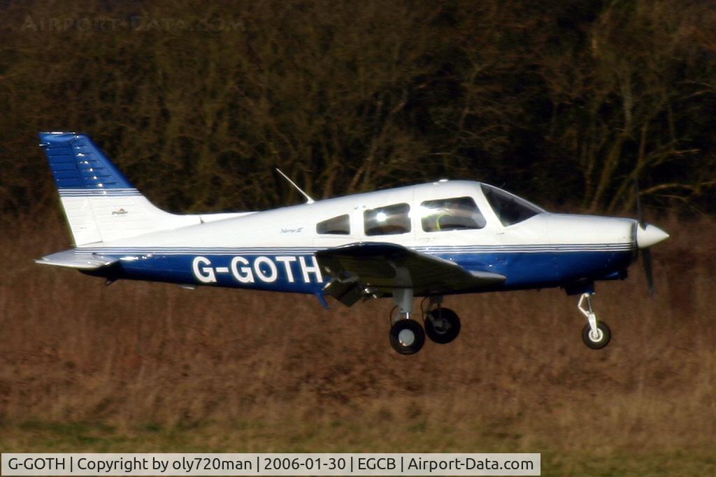 G-GOTH, 2004 Piper PA-28-161 Warrior III C/N 2842208, Landing at Barton