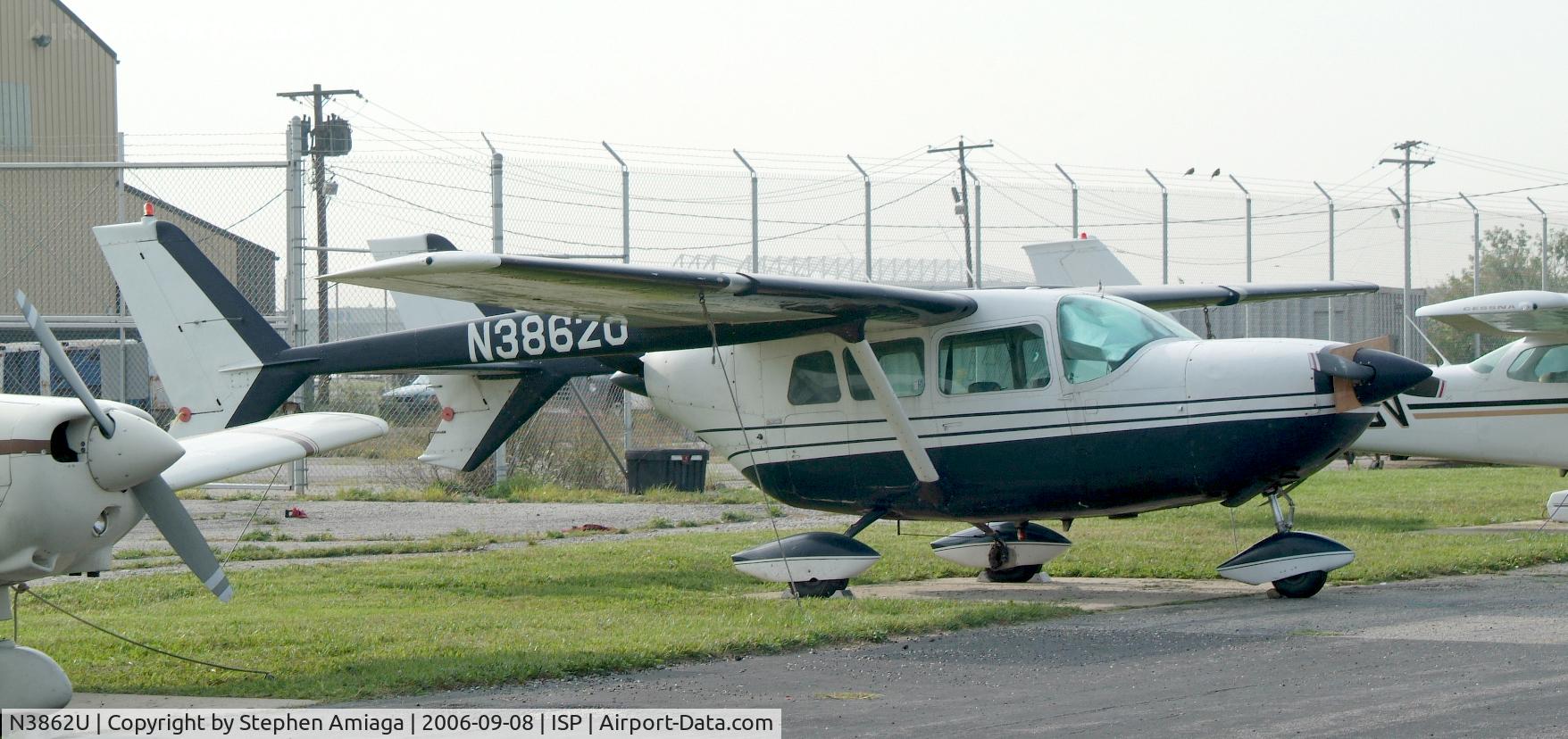 N3862U, 1963 Cessna 336 Skymaster C/N 336-0162, On the A&P Ramp