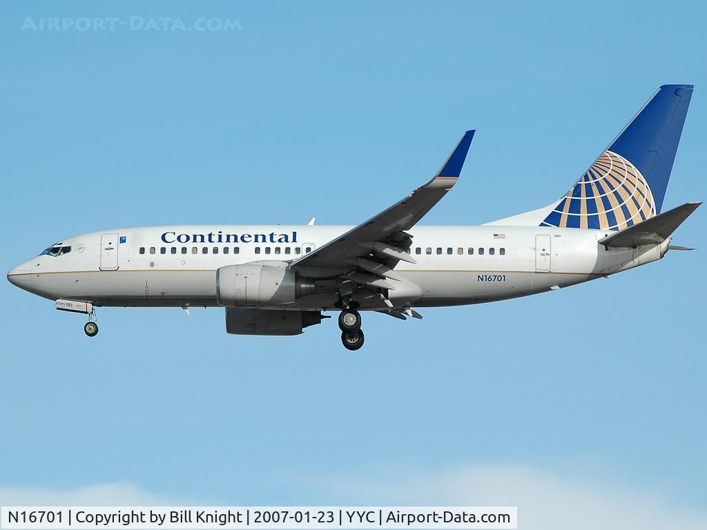 N16701, 1998 Boeing 737-724 C/N 28762, Final for 28