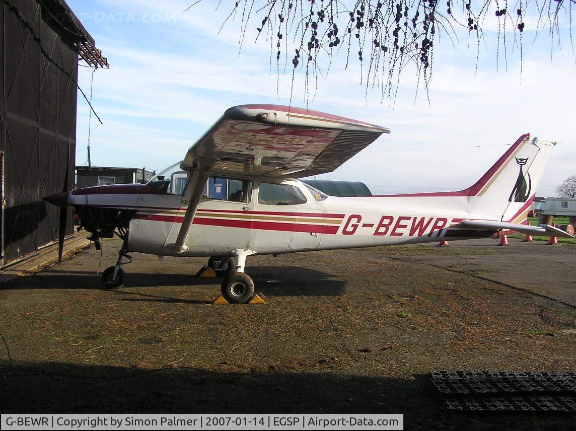 G-BEWR, 1977 Reims F172N Skyhawk C/N 1613, Cessna 172 at Sibson