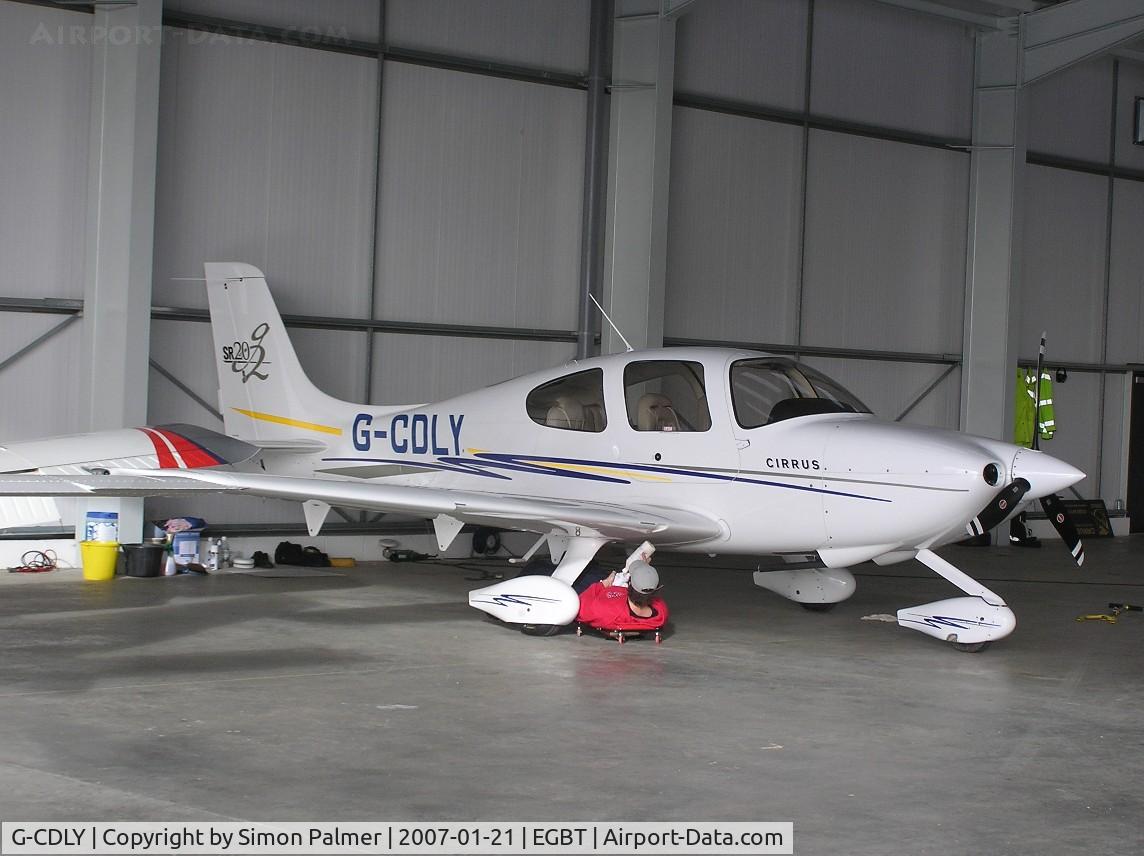 G-CDLY, 2005 Cirrus SR20 G2 C/N 1519, Cirrus SR20 in the hangar at Turweston