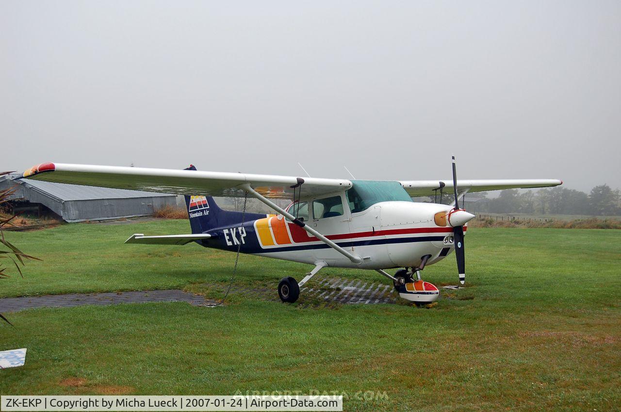 ZK-EKP, Cessna 172M C/N 17267279, Forced to stay on ground at Whakapapa due to constant drizzle and fog...