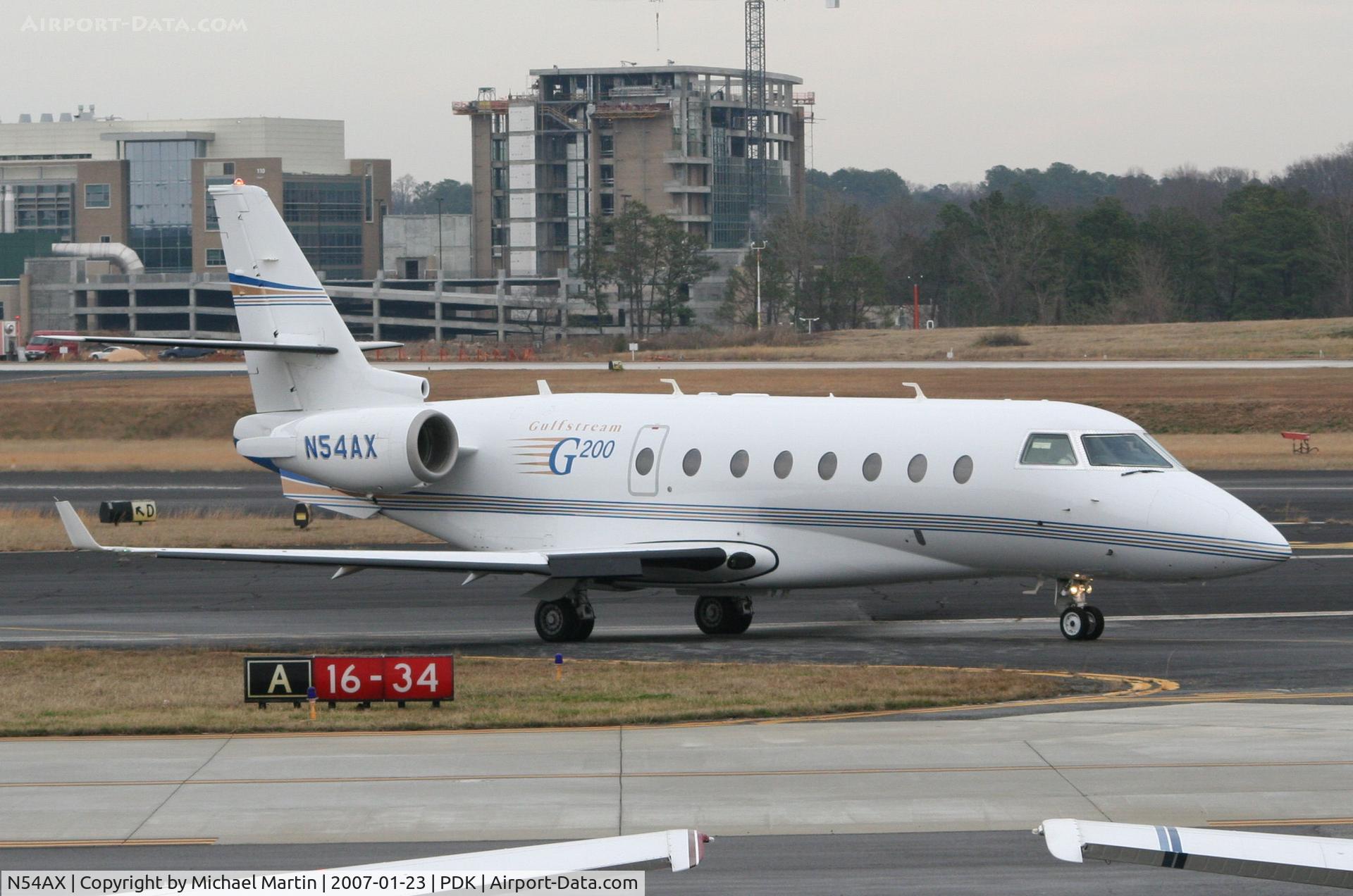 N54AX, 2001 Israel Aircraft Industries IAI-1126 Galaxy C/N 054, Taxing to Runway 2R