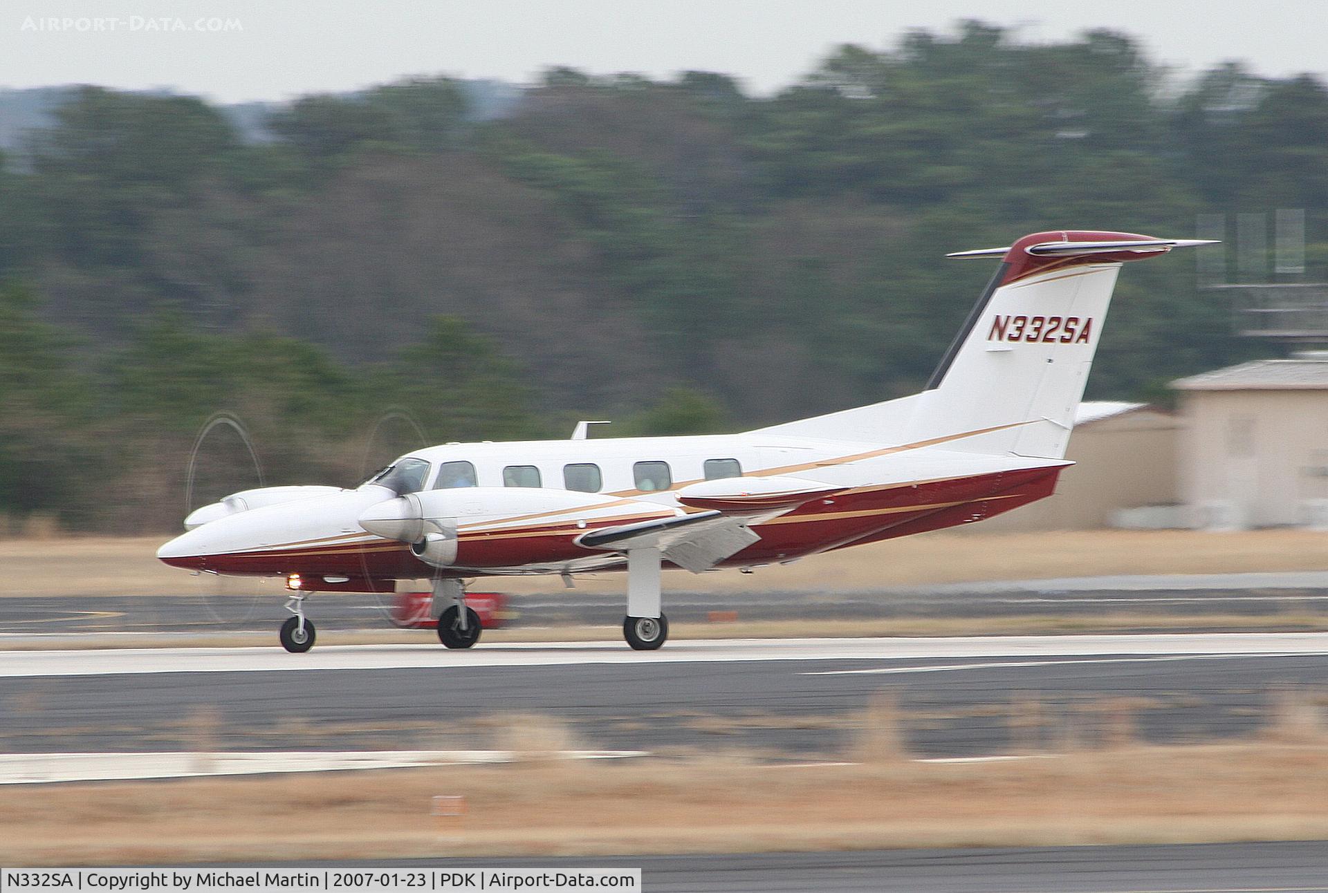 N332SA, 1985 Piper PA-42-1000 Cheyenne IV C/N 42-5527025, Landing Runway 2R