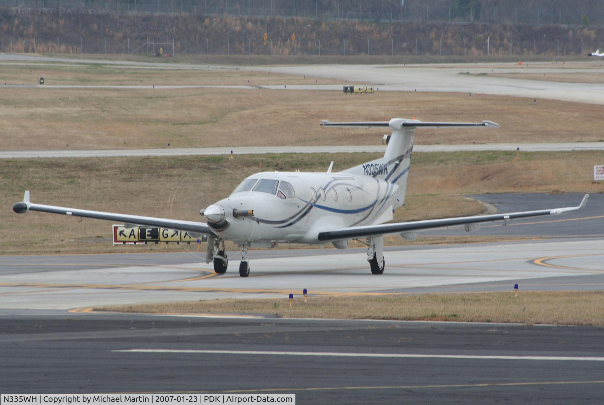 N335WH, 2000 Pilatus PC-12/45 C/N 335, Taxing to Epps Air Service
