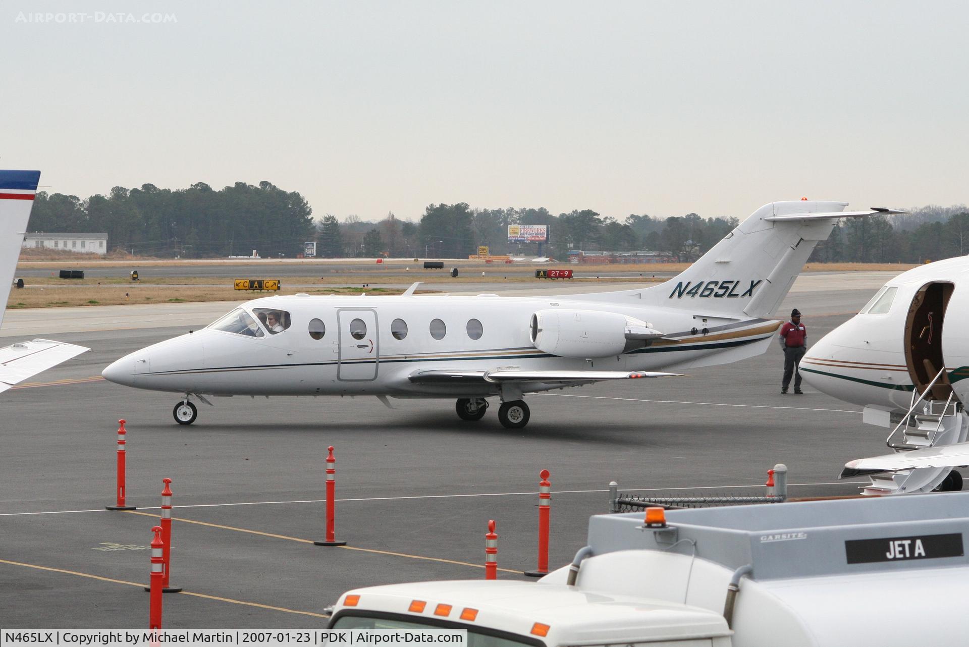 N465LX, Raytheon Aircraft Company 400A C/N RK-454, Taxing to Runway 2R