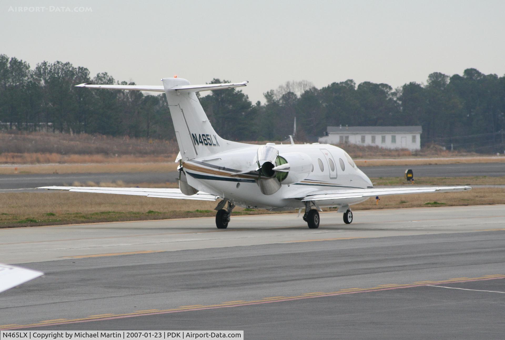 N465LX, Raytheon Aircraft Company 400A C/N RK-454, Taxing to Runway 2R