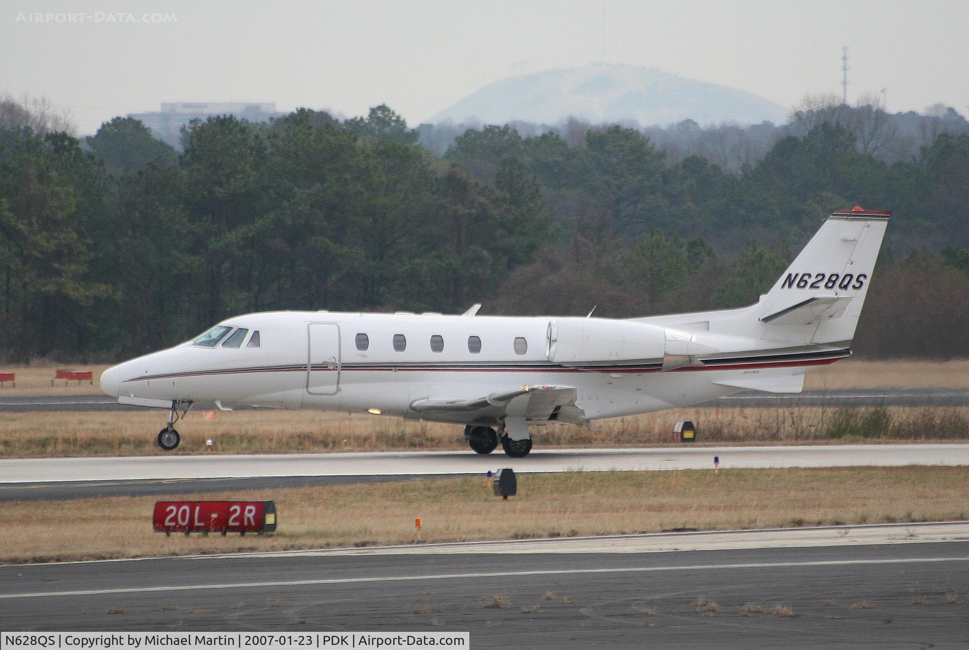 N628QS, 2002 Cessna 560XL C/N 560-5305, Departing PDK enroute to TVI