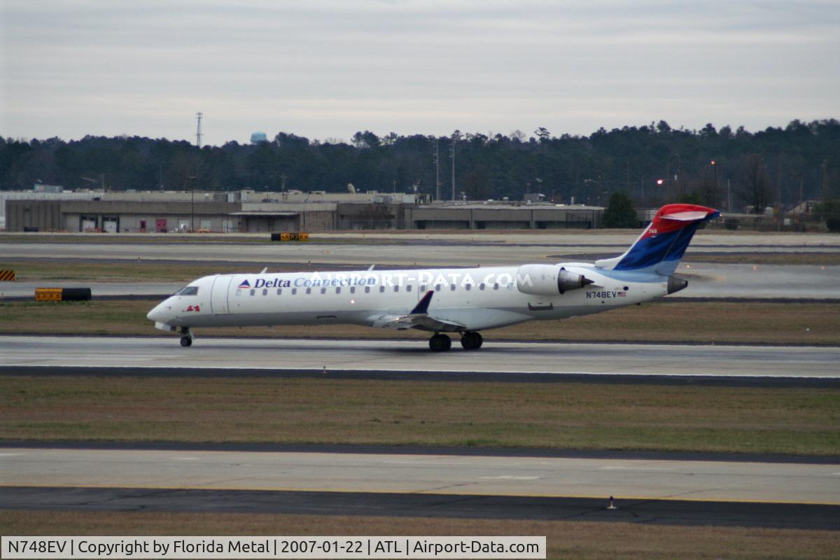 N748EV, 2004 Canadair CRJ-700 (CL-600-2C10) Regional Jet C/N 10158, ASA CRJ