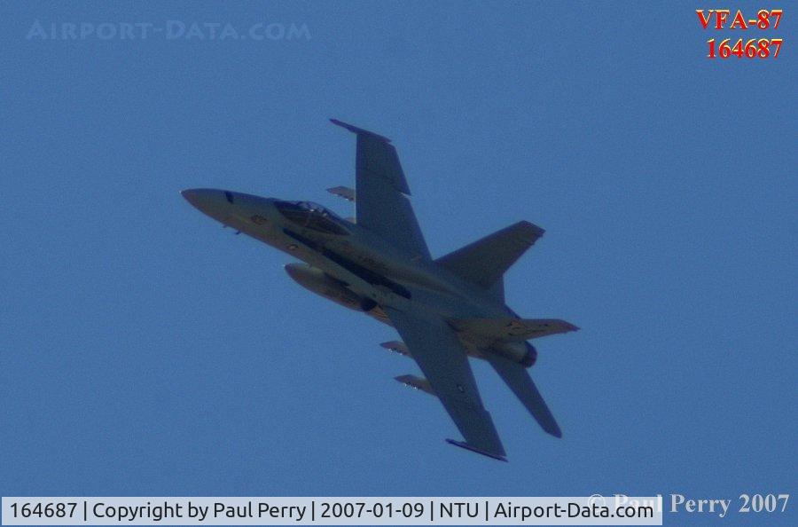 164687, McDonnell Douglas F/A-18C Hornet C/N 1120, War Party CAG bird inbound