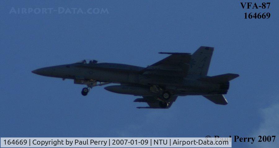 164669, 1992 McDonnell Douglas F/A-18C Hornet C/N 1099/C288, A War Party C or A model deploying her gear