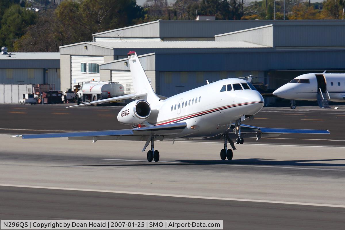 N296QS, 2002 Dassault Falcon 2000 C/N 196, NetJets Aviation N296QS (2002 Dassault Falcon 2000) departing RWY 3 enroute to Las Vegas McCarran Int'l (KLAS).