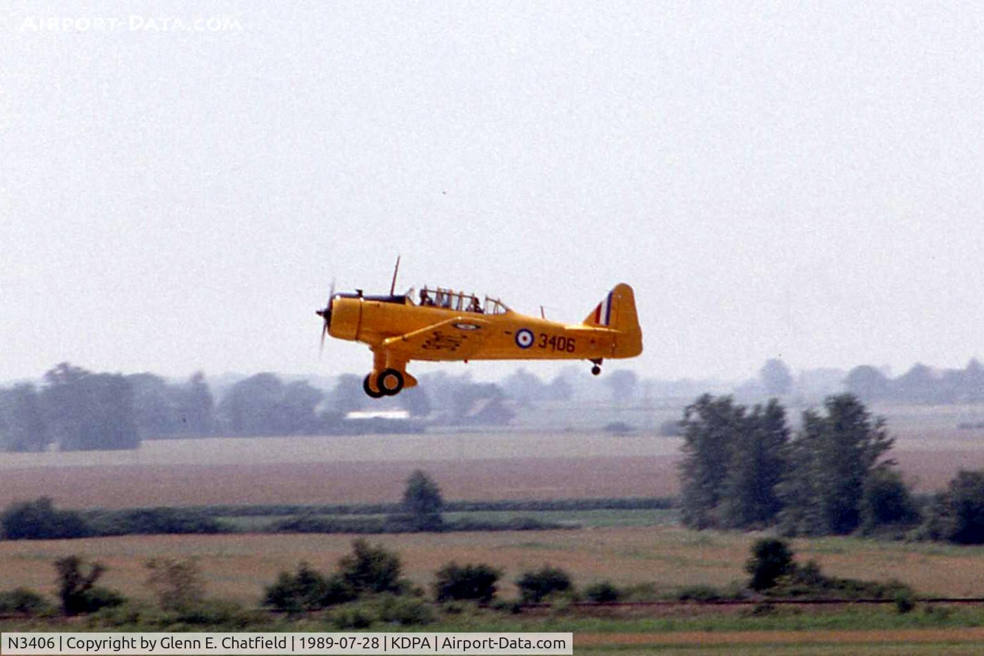 N3406, 1940 North American NA-64 Yale C/N 64-2144, NA-64 Yale giving a fly-by