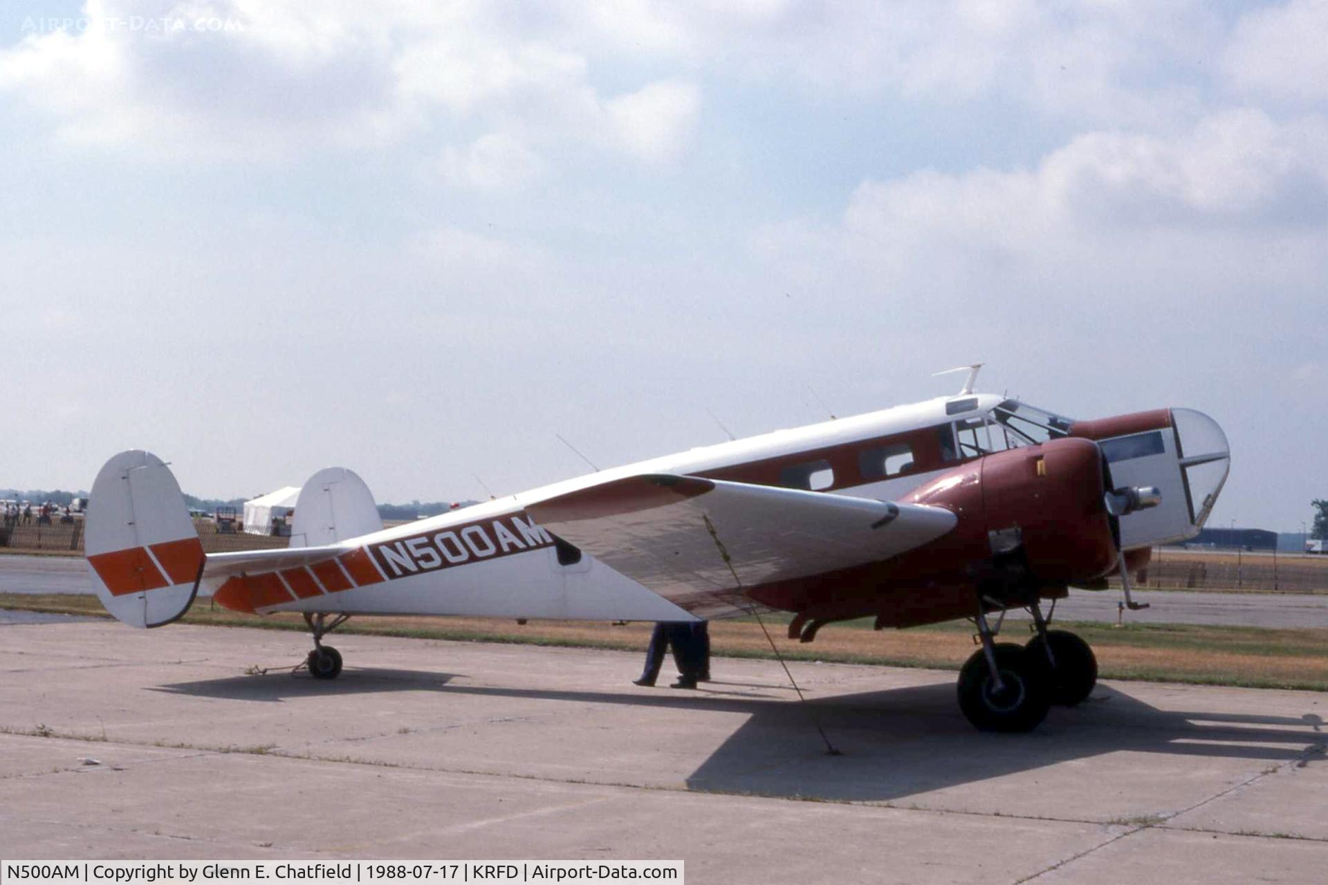 N500AM, 1941 Beech AT-11 Kansan C/N 6501, In the old paint scheme