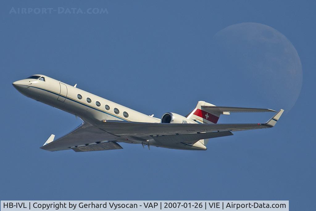 HB-IVL, Gulfstream Aerospace 5 C/N 513, up to the moon