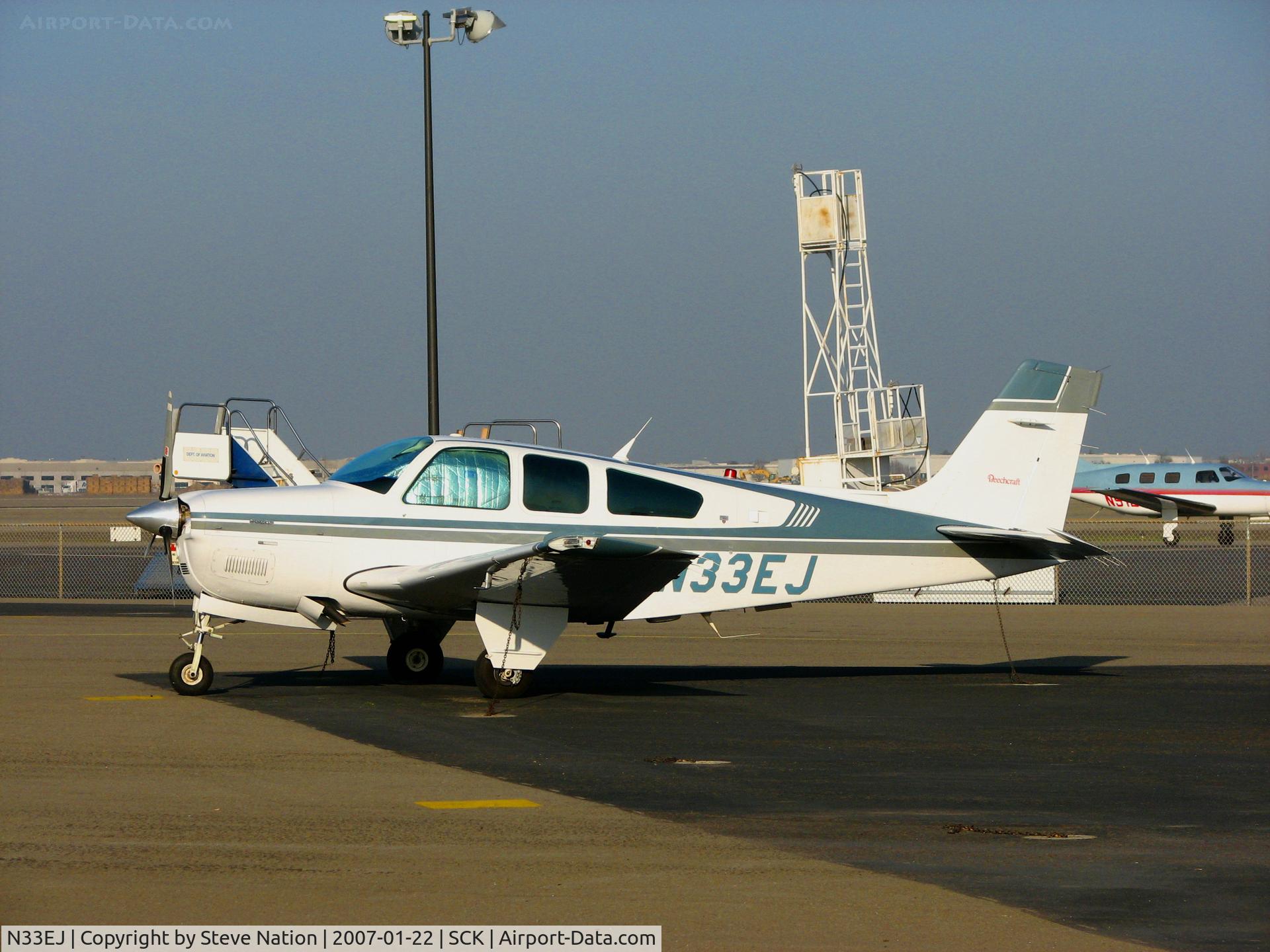 N33EJ, 1993 Beech F33A Bonanza C/N CE-1721, 1993 Beech F33A Bonanza @ Stockton Municipal Airport, CA