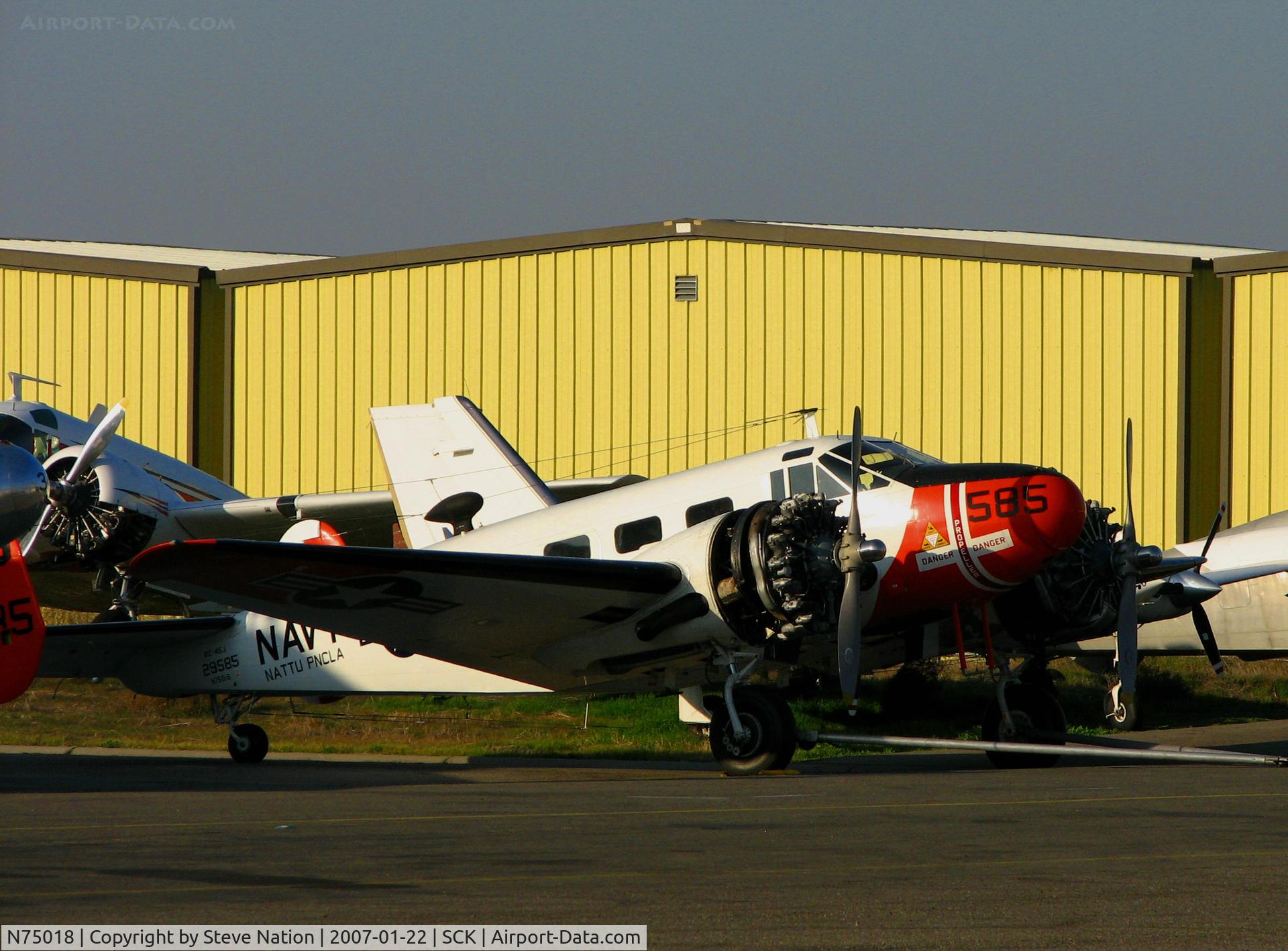 N75018, 1944 Beech RC-45J Expeditor C/N 7121, Beech RC-45J painted as Navy UC-45J 