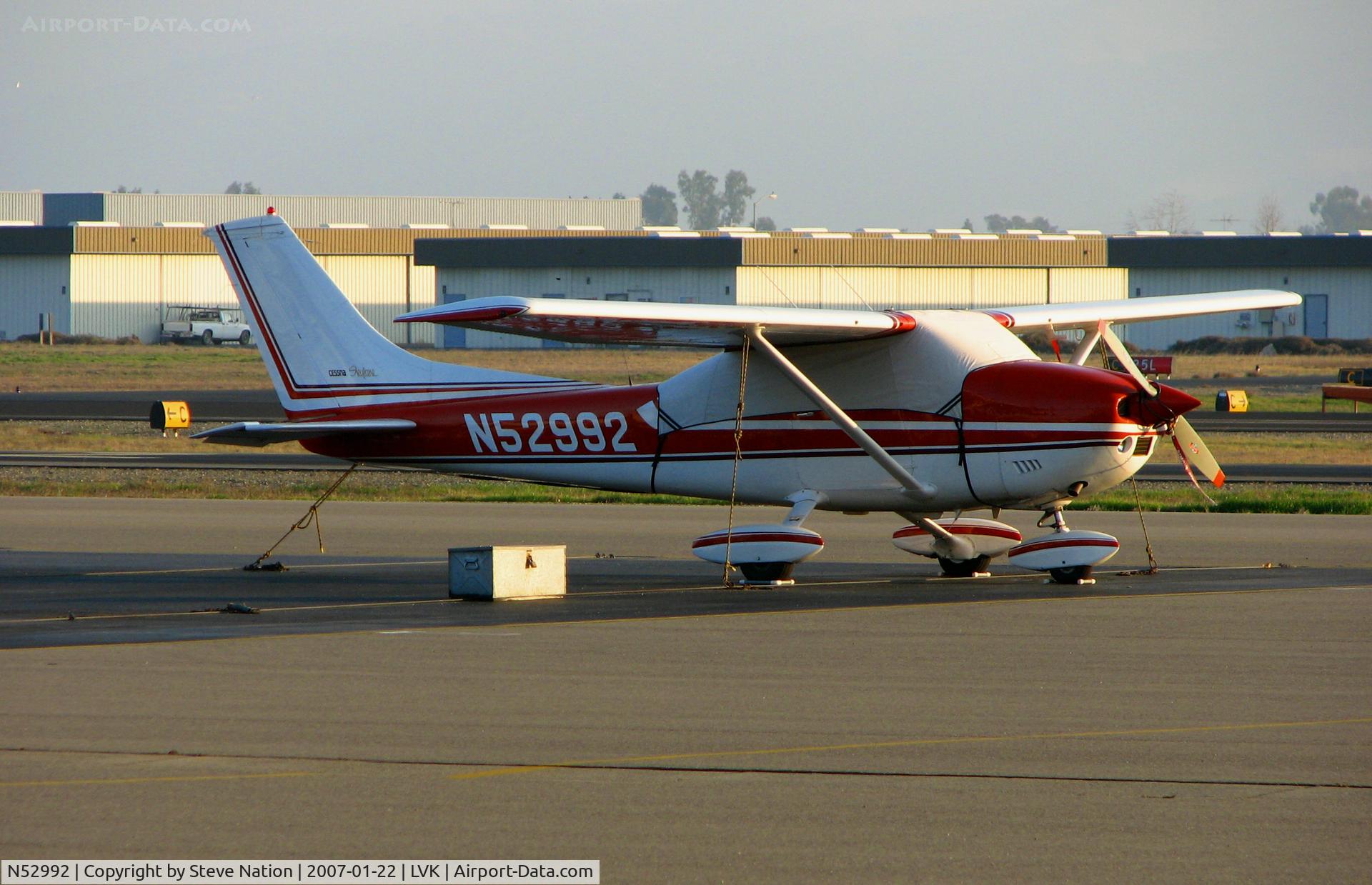 N52992, 1974 Cessna 182P Skylane C/N 18262991, 1974 Cessna 182P @ Livermore Municipal Airport, CA