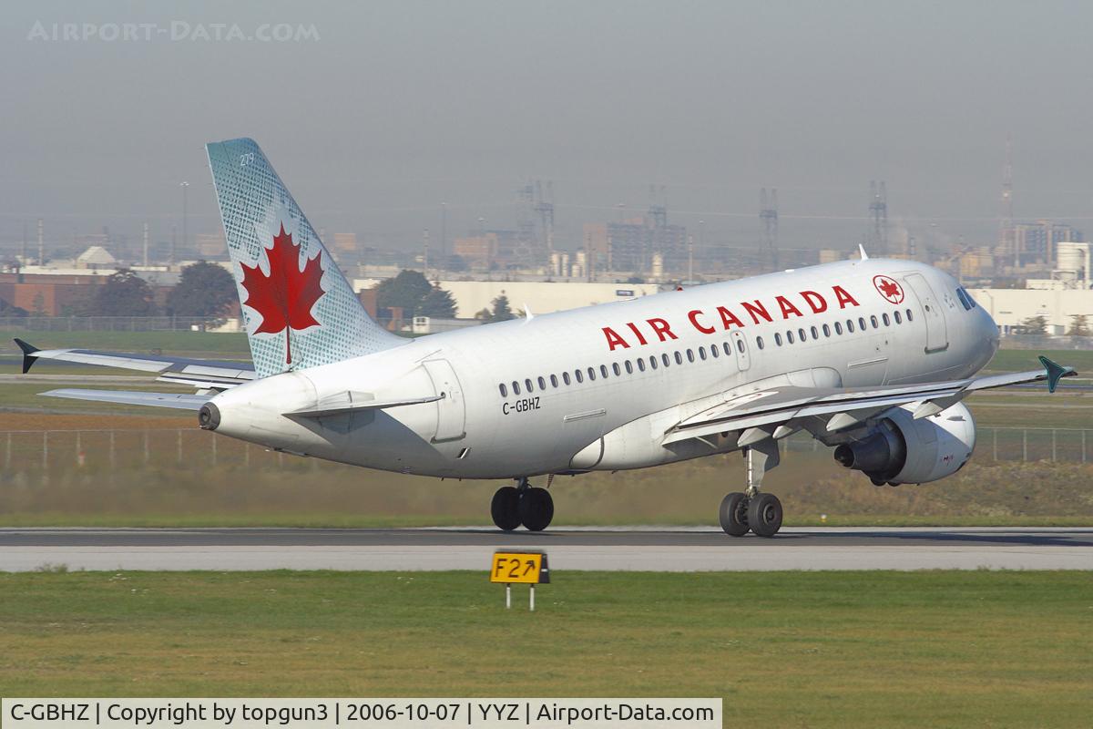 C-GBHZ, 1998 Airbus A319-114 C/N 813, Taking off RWY33L.