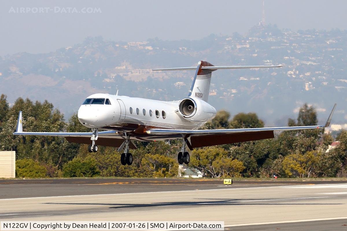 N122GV, 2005 Gulfstream Aerospace GIV-X (G450) C/N 4034, 2005 Gulfstream G-IV-X (G450) N122GV (FLT EJM22), from Las Vegas McCarran Int'l (KLAS), landing on RWY 21.  This aircraft is operated by American Air Services, Inc. DBA Executive Jet Management (aka 