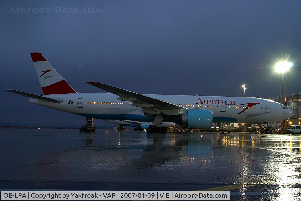 OE-LPA, 1997 Boeing 777-2Z9/ER C/N 28698, Austrian Airlines Boeing 777-200