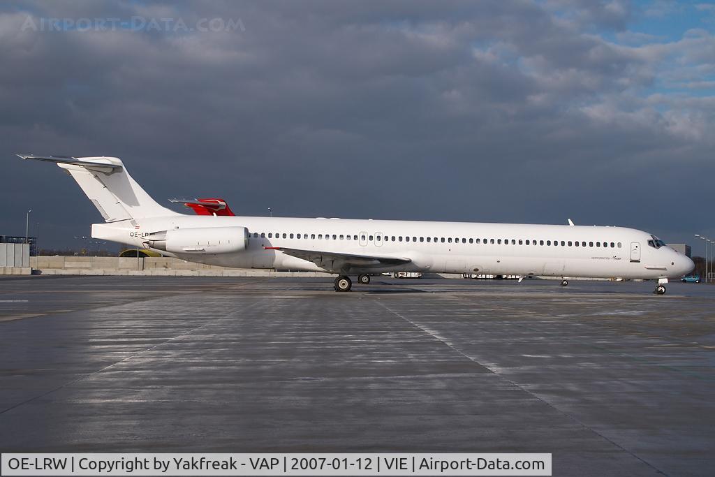 OE-LRW, 1989 McDonnell Douglas MD-83 (DC-9-83) C/N 49629, Mapjets MD80